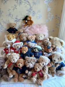 A pile of bears