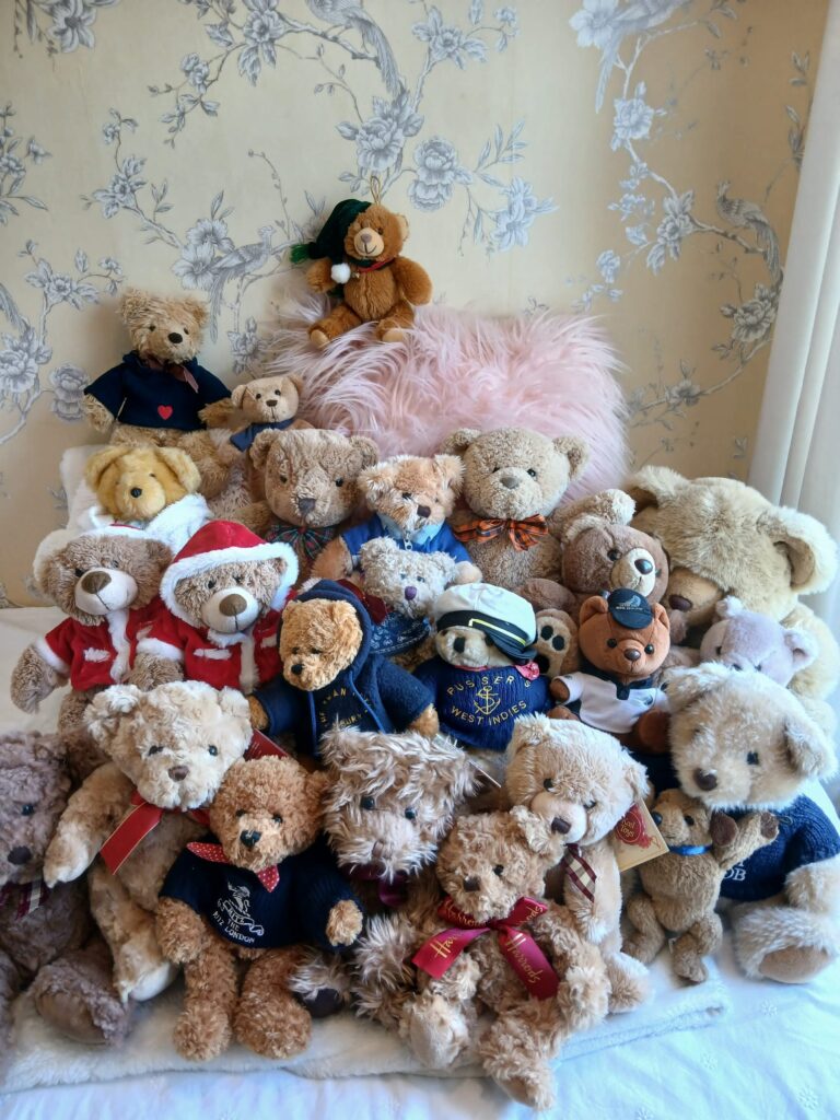 A pile of bears